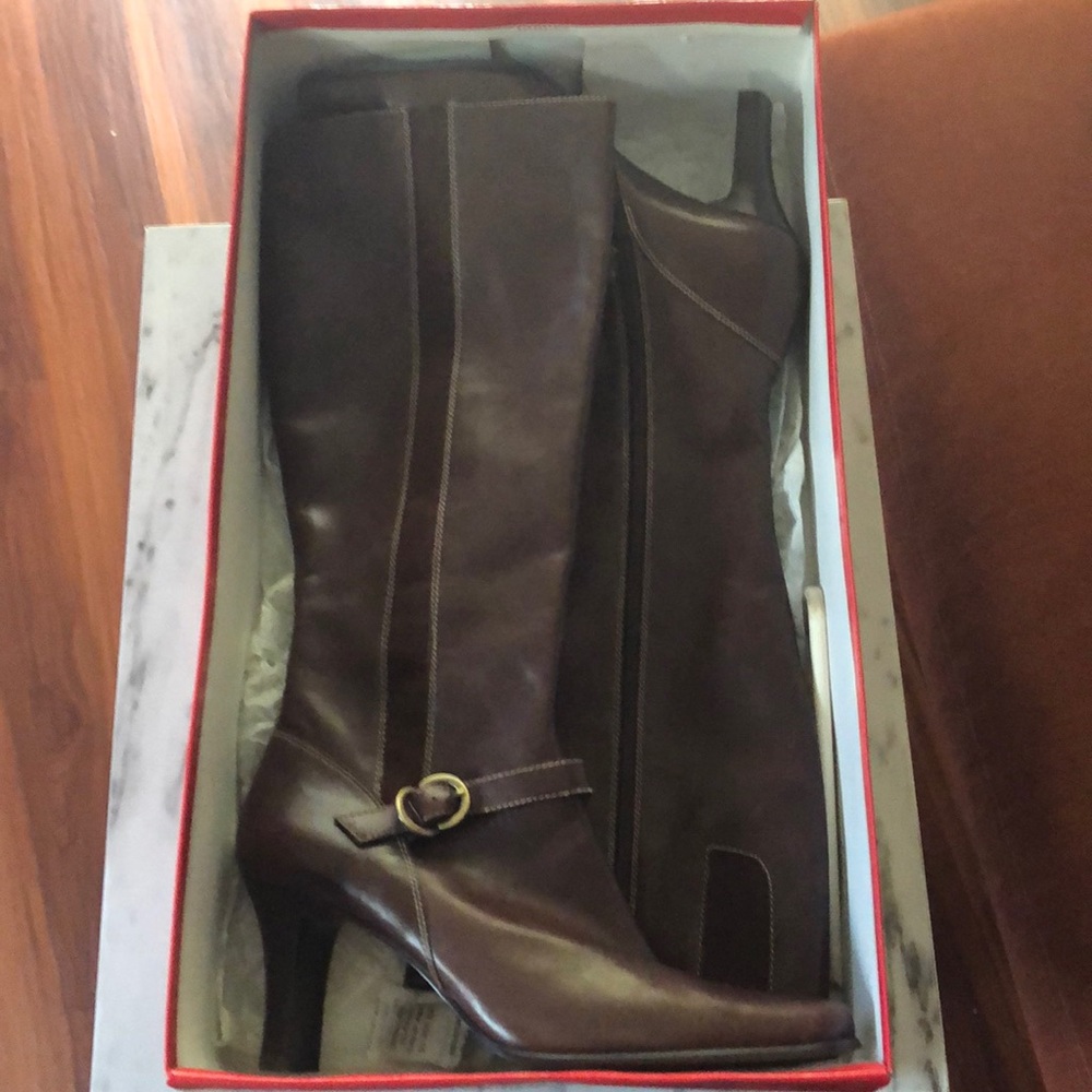 Anne Klein Akmead Brown Leather Boots - Size 11